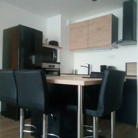 Joli T2 Proche Hypercentre Apartment *
